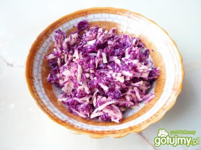 Szybka surówka z czerwonej kapusty 2