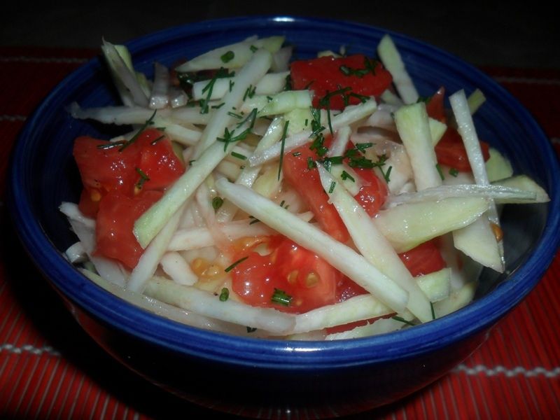 Szybka surówka z kalarepki Szybka surówka z kalarepki