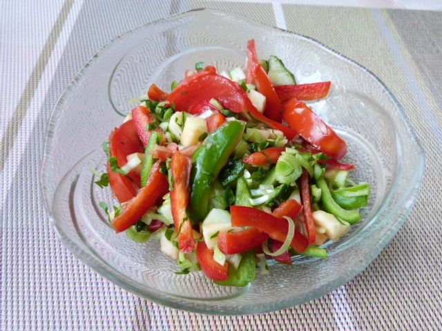 Szybka surówka z papryki Szybka surówka z papryki