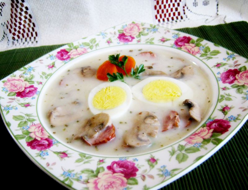 Szybki barszczyk z pieczarkami