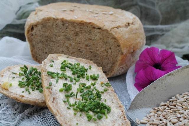 Szybki chleb drożdżowy