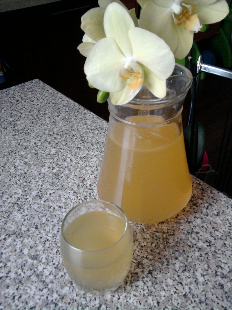 Szybki napój cytrusowy Szybki napój cytrusowy