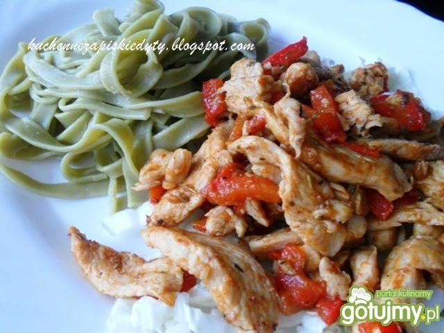 Szybki niby-gyros z kurczaka