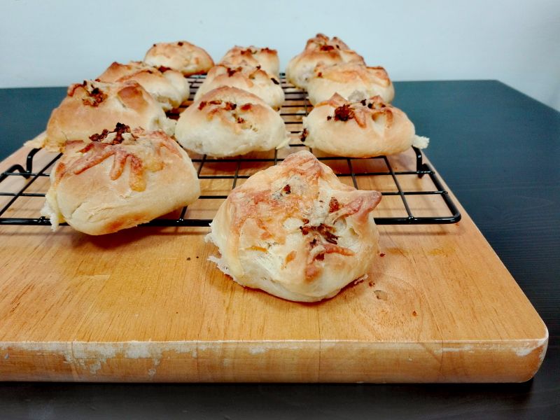 Szybkie bułeczki z serem Szybkie bułeczki z serem