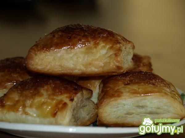 Szybkie ciasteczka z ciasta francuskiego