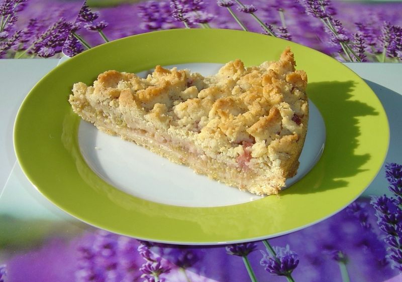 Szybkie ciasto z kruszonką i rabarbarem Szybkie ciasto z kruszonką i rabarbarem