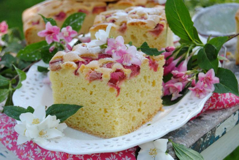 Szybkie ciasto z rabarbarem