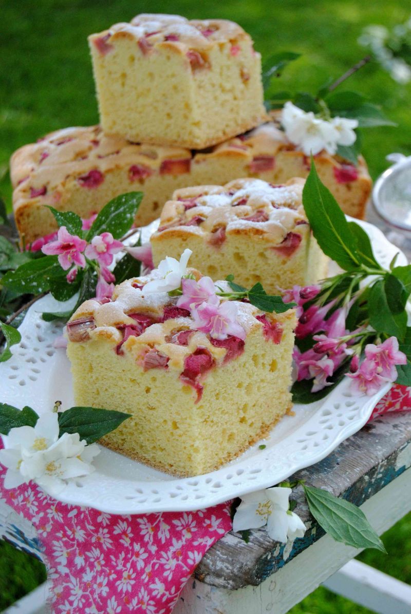 Szybkie ciasto z rabarbarem