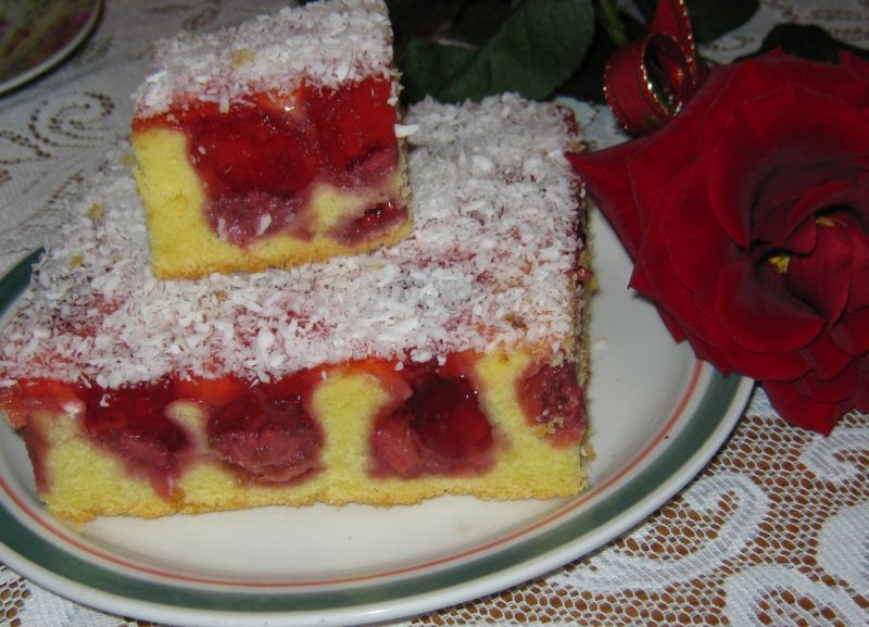 Szybkie ciasto z truskawkami