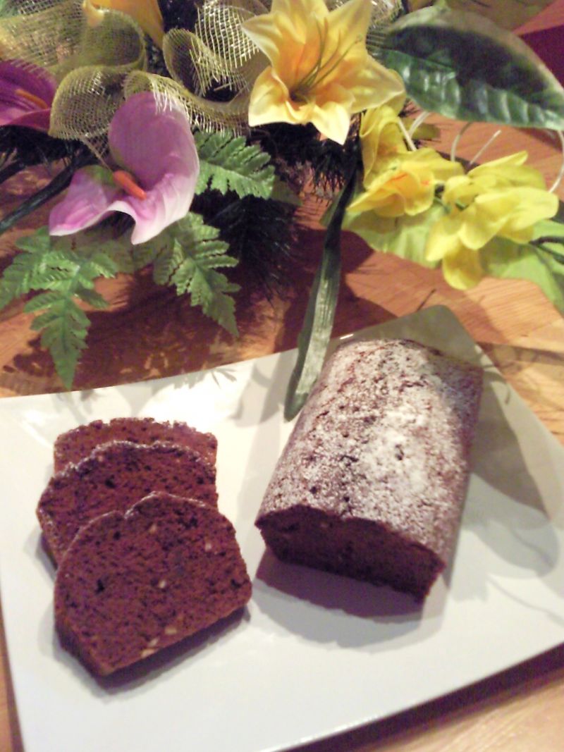 Szybkie czekoladowe ciasto z orzechami i migdałami Szybkie czekoladowe ciasto z orzechami i migdałami