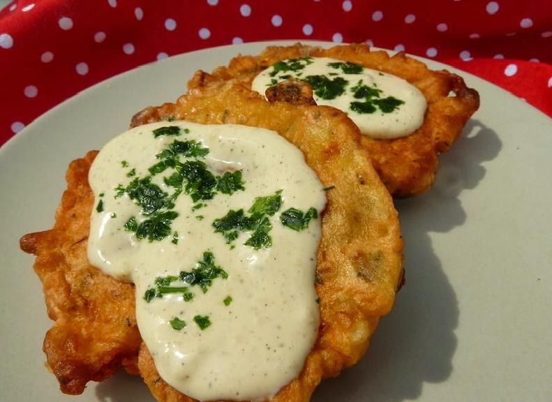 Szybkie racuszki z kabanosem i papryczką chilli Szybkie racuszki z kabanosem i papryczką chilli