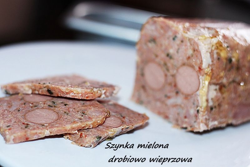 Szynka drobiowo -wieprzowa z szynko-wara