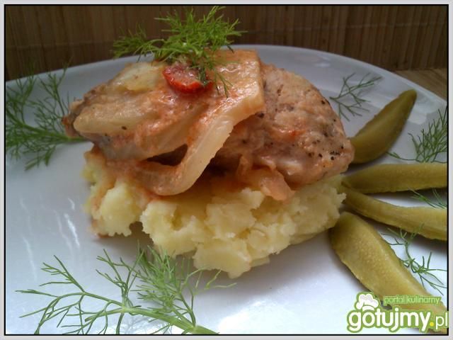 Szynka duszona z fenkułem Szynka duszona z fenkułem