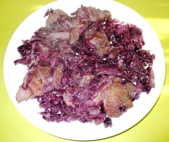 Szynka w czerwonej kapuscie