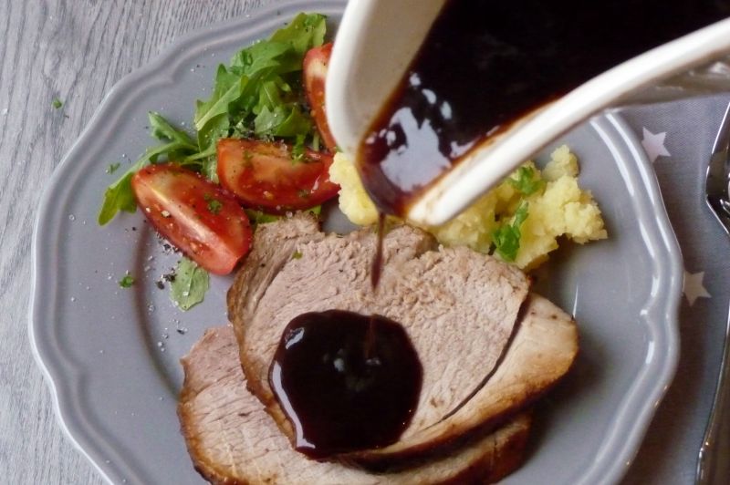 Szynka w glazurze miodowo-sojowej