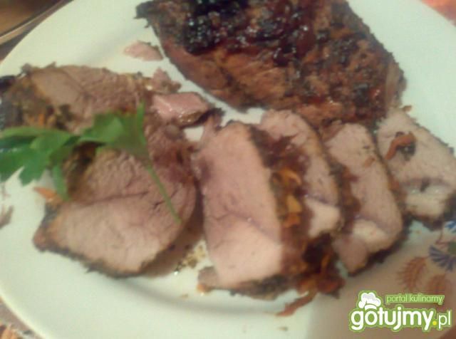 Szynka w majeranku z miodem Szynka w majeranku z miodem