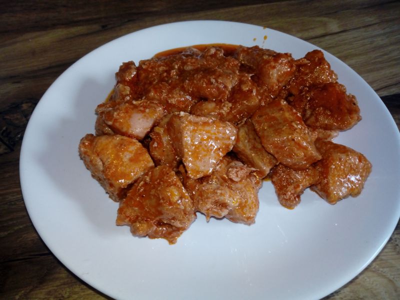 Szynka w sosie pomidorowym Szynka w sosie pomidorowym