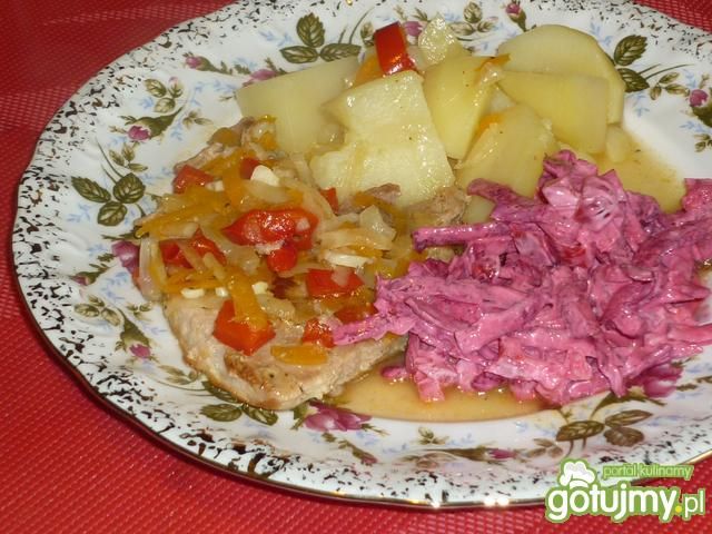 Szynka w sosie z warzywami