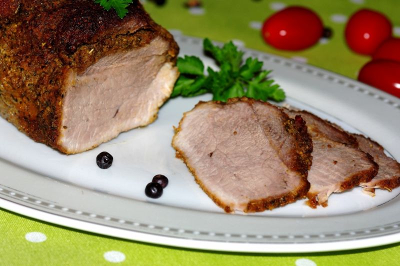 Szynka wieprzowa pieczona Szynka wieprzowa pieczona