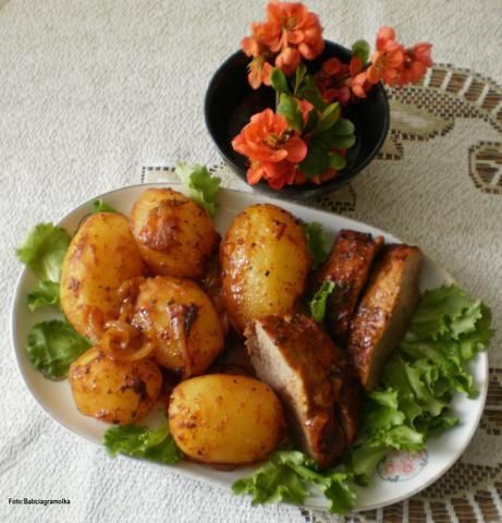 Szynka z ziemniakami z piekarnika :