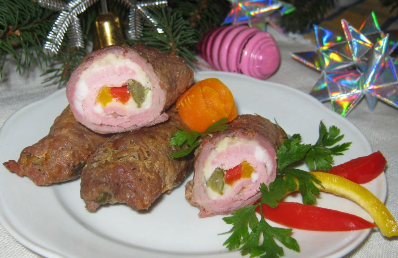 Szynkowe roladki z dodatkami Szynkowe roladki z dodatkami