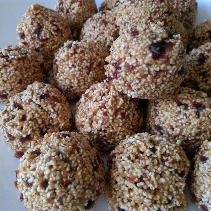 Szyszki krówkowe z amarantusem i żurawiną