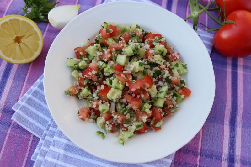 Tabbouleh z komosą ryżową Tabbouleh z komosą ryżową