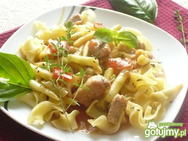 Tagiatelle z fasolką szparagową