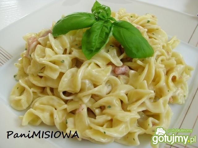 Tagliatelle mosse Carbonara Tagliatelle mosse Carbonara