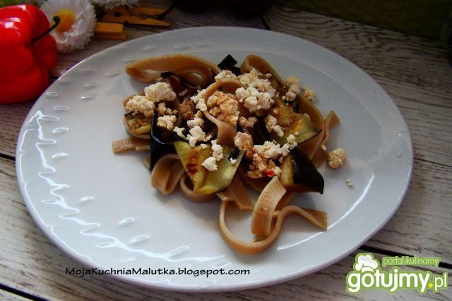Tagliatelle z bakłażanem i serem 