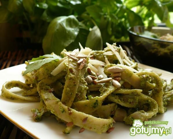 Tagliatelle z pesto z rukoli Tagliatelle z pesto z rukoli