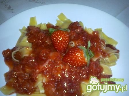 Tagliatelle z truskawkami