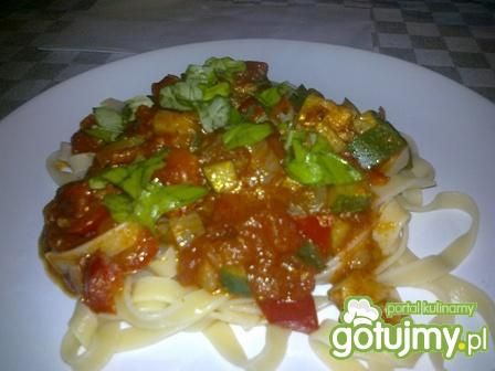 Tagliatelle z warzywami. Tagliatelle z warzywami.