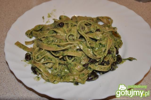 tagliatelle ze szpinakiem i fasolą 
