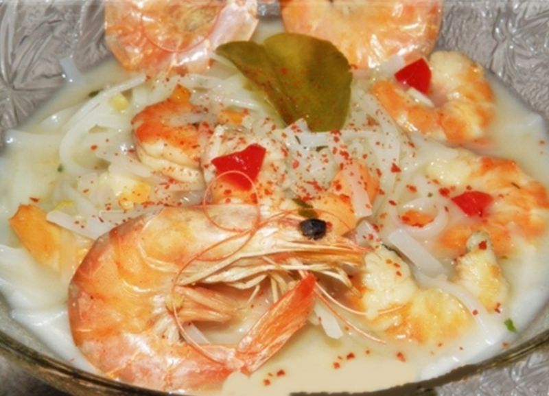 Tajska biała zupa krewetkowa Tajska biała zupa krewetkowa