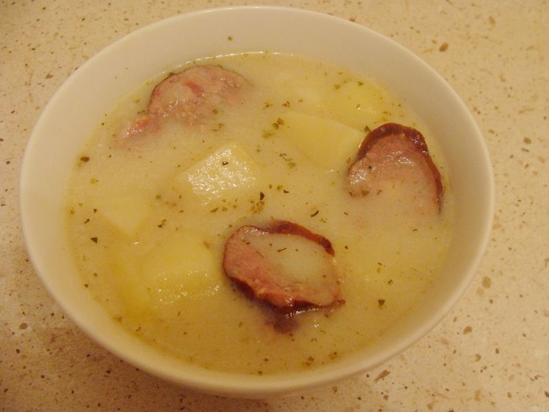 Tani żurek z ziemniakami