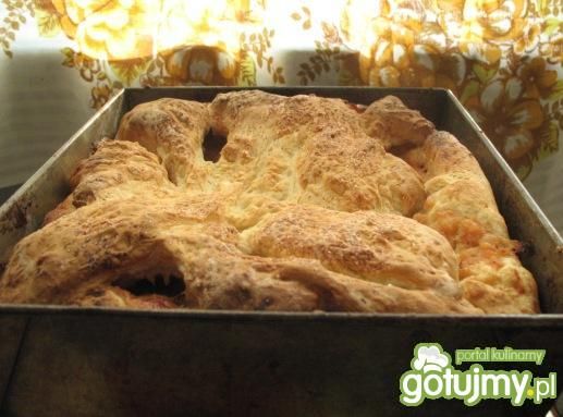 Tanie ciasto drożdżowe z jabłkami