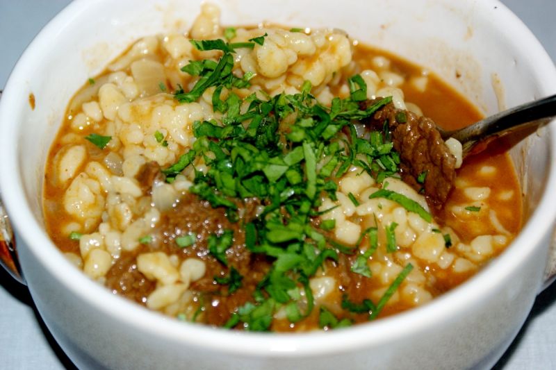 Tarhonya -węgierski makaron z mięsem