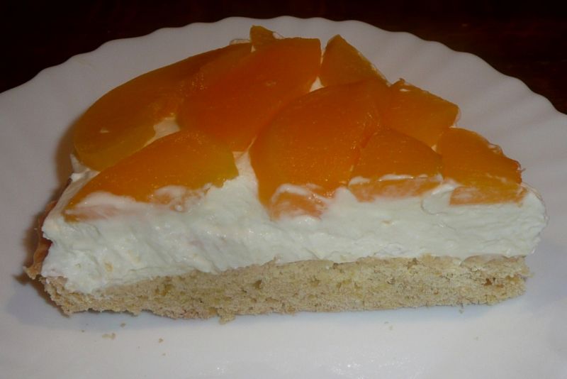 Tarta brzoskwiniowa 