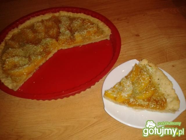 Tarta brzoskwiniowa z zielonym kokosem