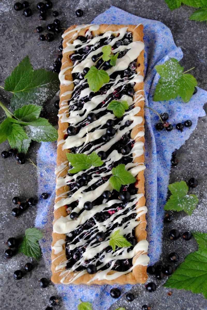 Tarta czekoladowo- porzeczkowa Tarta czekoladowo- porzeczkowa