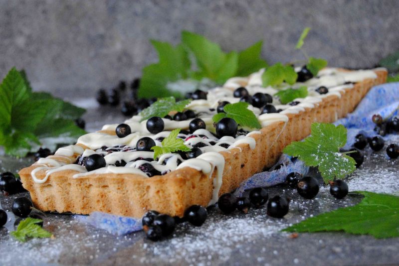 Tarta czekoladowo- porzeczkowa Tarta czekoladowo- porzeczkowa