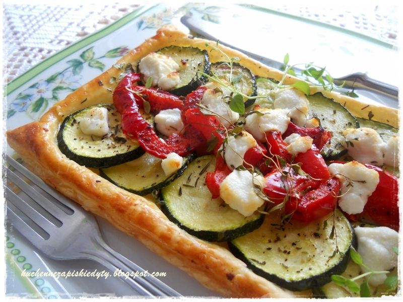 Tarta francuska z warzywami i kozim serem Tarta francuska z warzywami i kozim serem