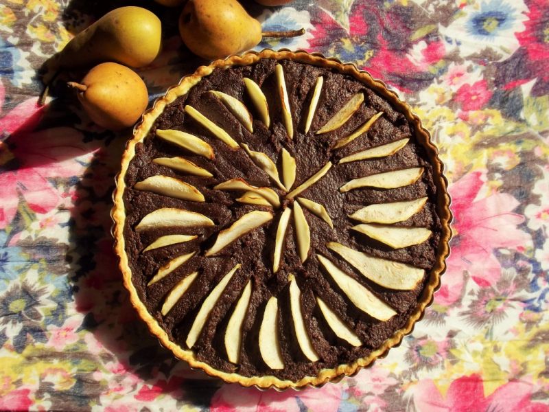 Tarta gruszkowa na czekoladowej kaszy mannie Tarta gruszkowa na czekoladowej kaszy mannie