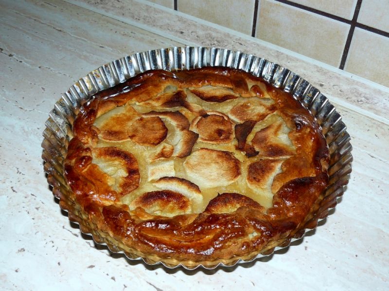 Tarta jabłkowa z falistym brzegiem Tarta jabłkowa z falistym brzegiem