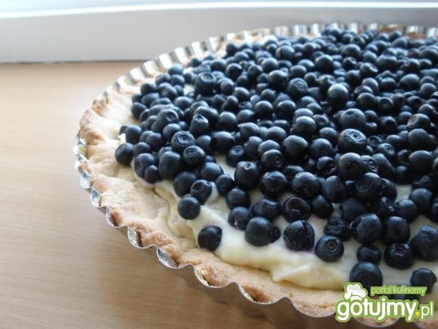 Tarta jagodowa z kremem z białej czekola Tarta jagodowa z kremem z białej czekola