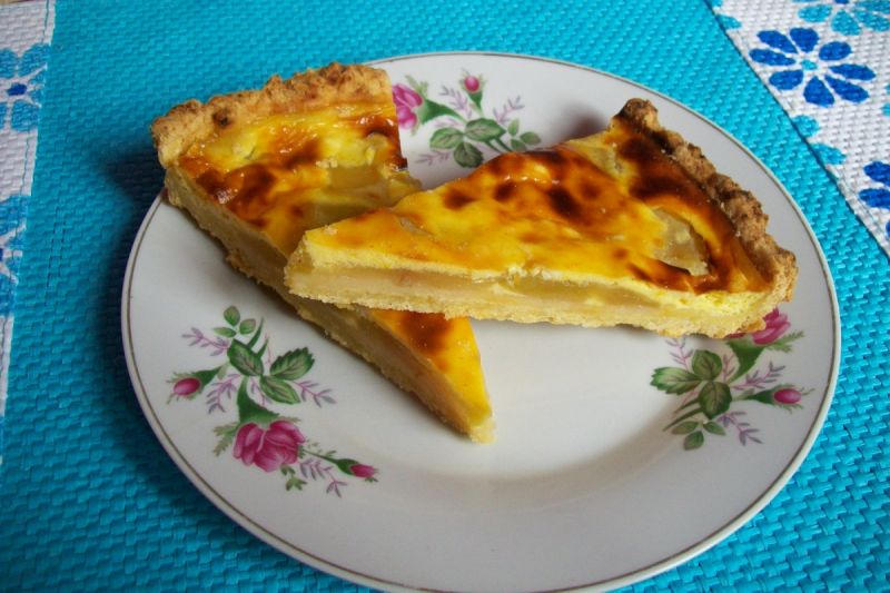 Tarta na słodko z cukinią