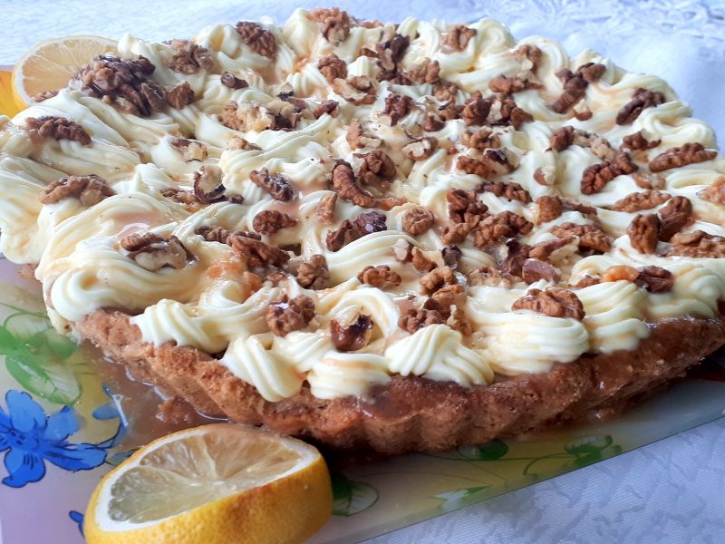 Tarta orzechowo-cytrynowa Tarta orzechowo-cytrynowa