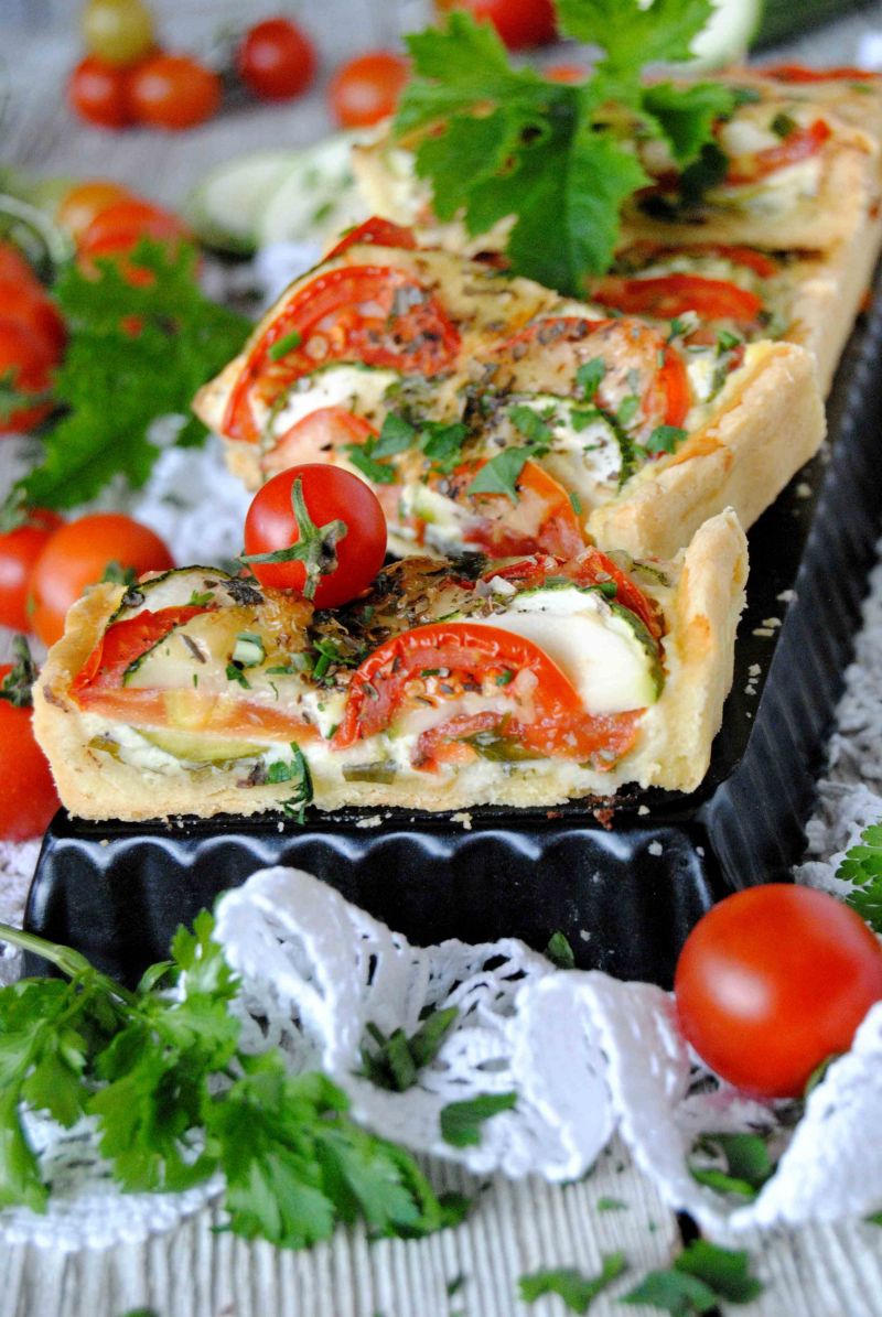 Tarta pomidorowo- cukiniowa Tarta pomidorowo- cukiniowa