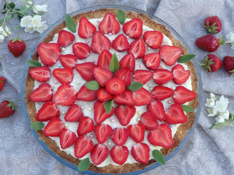 Tarta rafaello z truskawkami Tarta rafaello z truskawkami